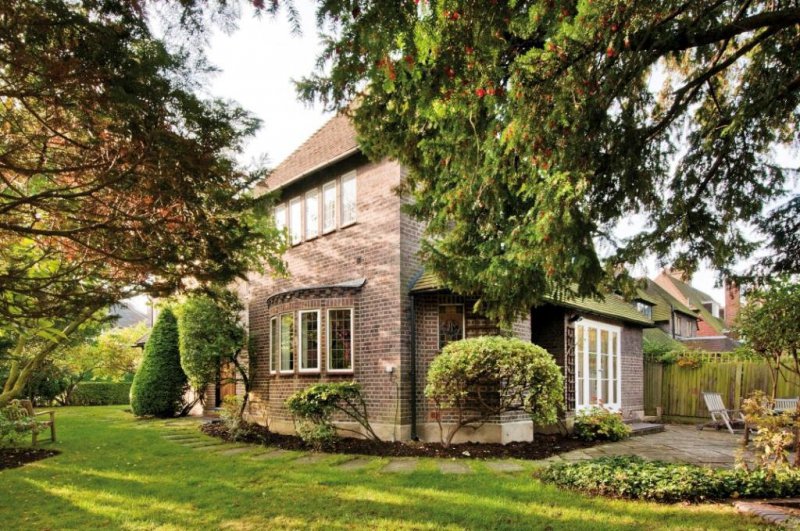 Rotherwick Road, Hampstead Garden Suburb Apartments & Houses For Sale