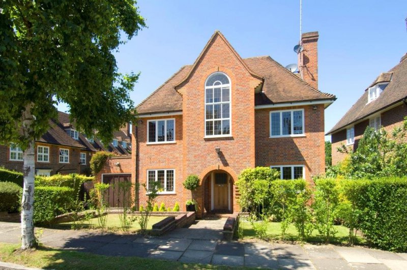 Middleway, HGS Double Fronted Detached Home