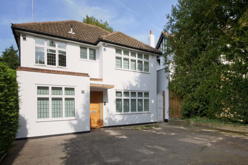 Fitzalan Road 4 Bedroom Home in Finchley