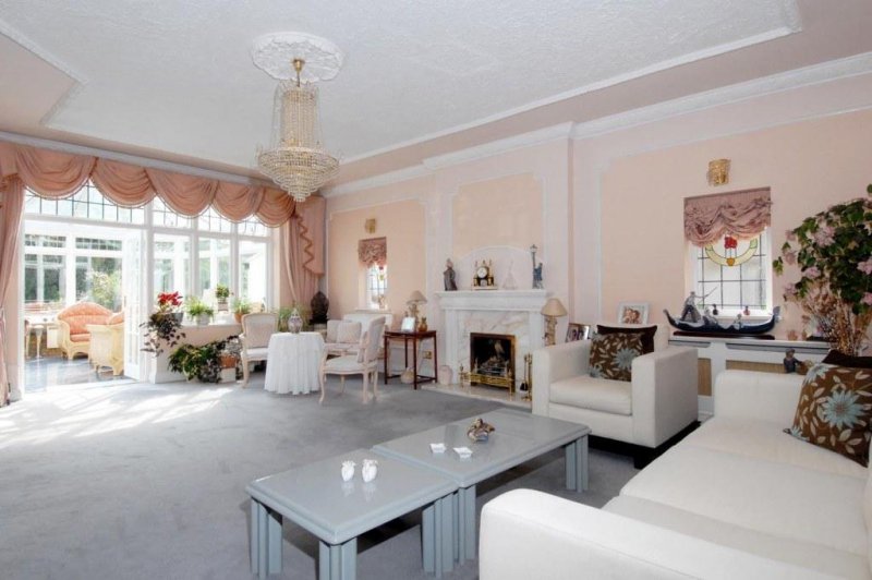 Allandale Avenue Apartments & Houses For Sale