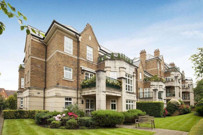 Houses & Flats for Sale in NW7 Properties in Mill Hill NW7 Glentree