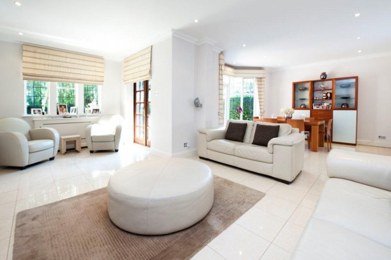 Litchfield Way, NW11 Semi Detached Family Home