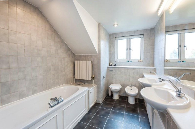 Corringham Road, NW11 Apartments Houses for Sale