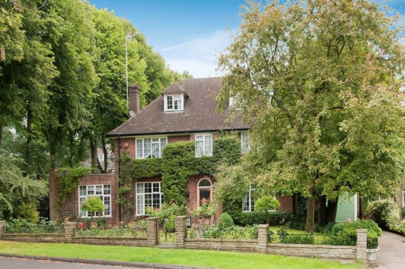 Property For Sale in Denewood Road Glentree Estates