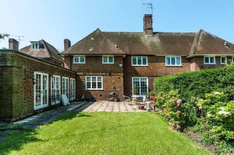 Wildwood Road, NW11 Luxury Home on Wildwood Road