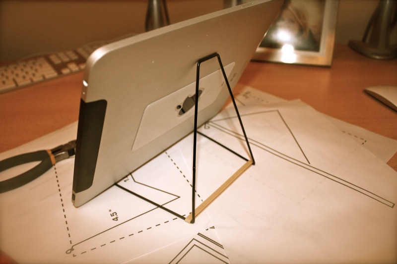 DIY iPad Stand For FREE! Homemade iPad accessory.