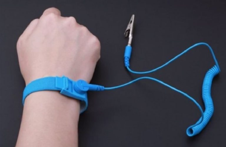 How to Use Anti Static Wrist Strap? [Two Easy Methods]