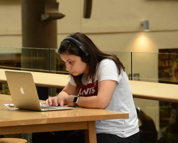 Australian Universities open to International students for admissions.
