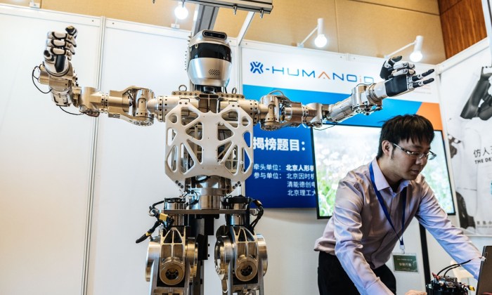 Humanoid robotics boosting China’s innovation drive Robot Humanoid Bertarung: Kompetisi Tinju Robot Curi Perhatian di Pameran Industri Cerdas Dunia.