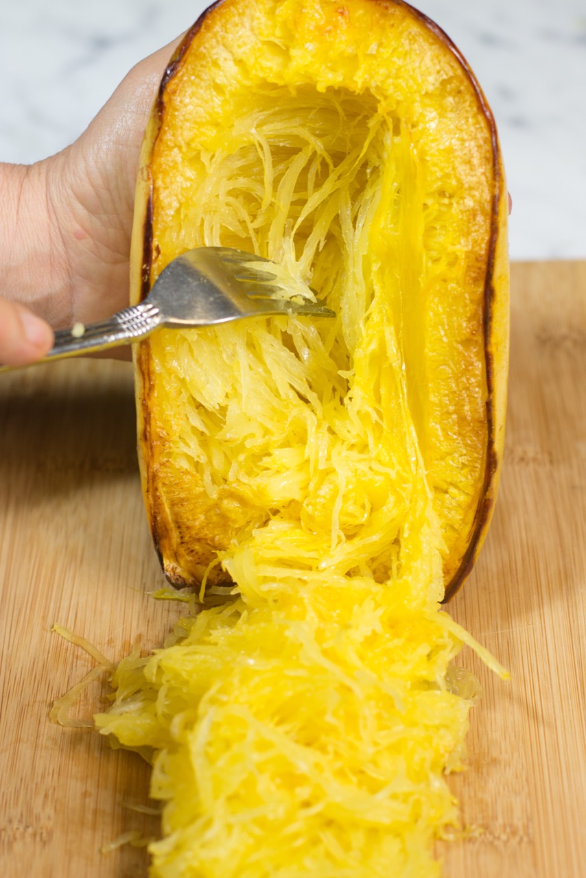 How to cut and prepare spaghetti squash