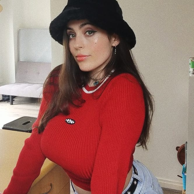 Heyimbee Age, Height, Net Worth, Boyfriend, Facts, Bio, Wiki