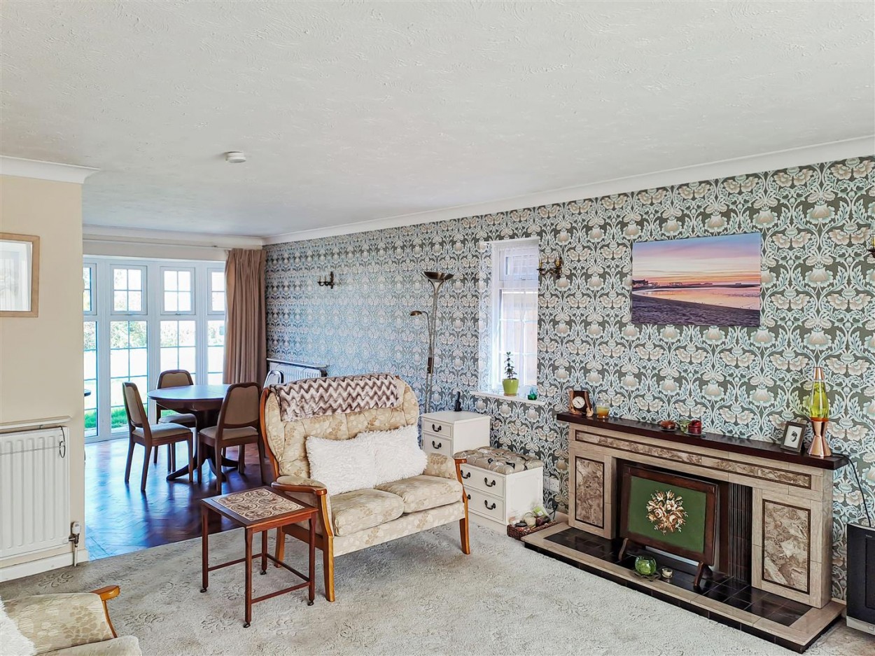 Box Tree Avenue, Rustington, 2 bedroom, Bungalow Detached