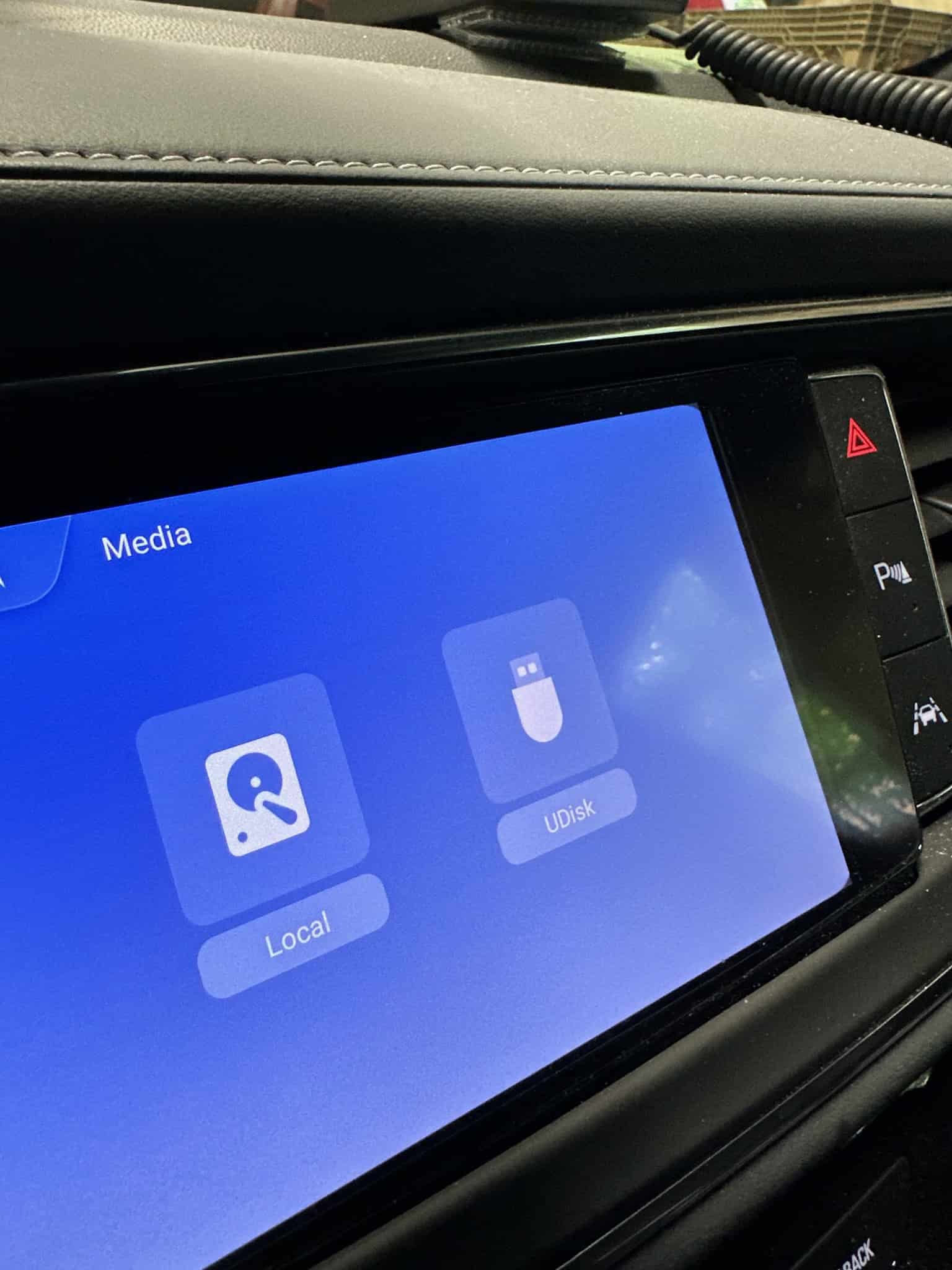 Portable CD Player for Car through Factory USB CarPlay Port