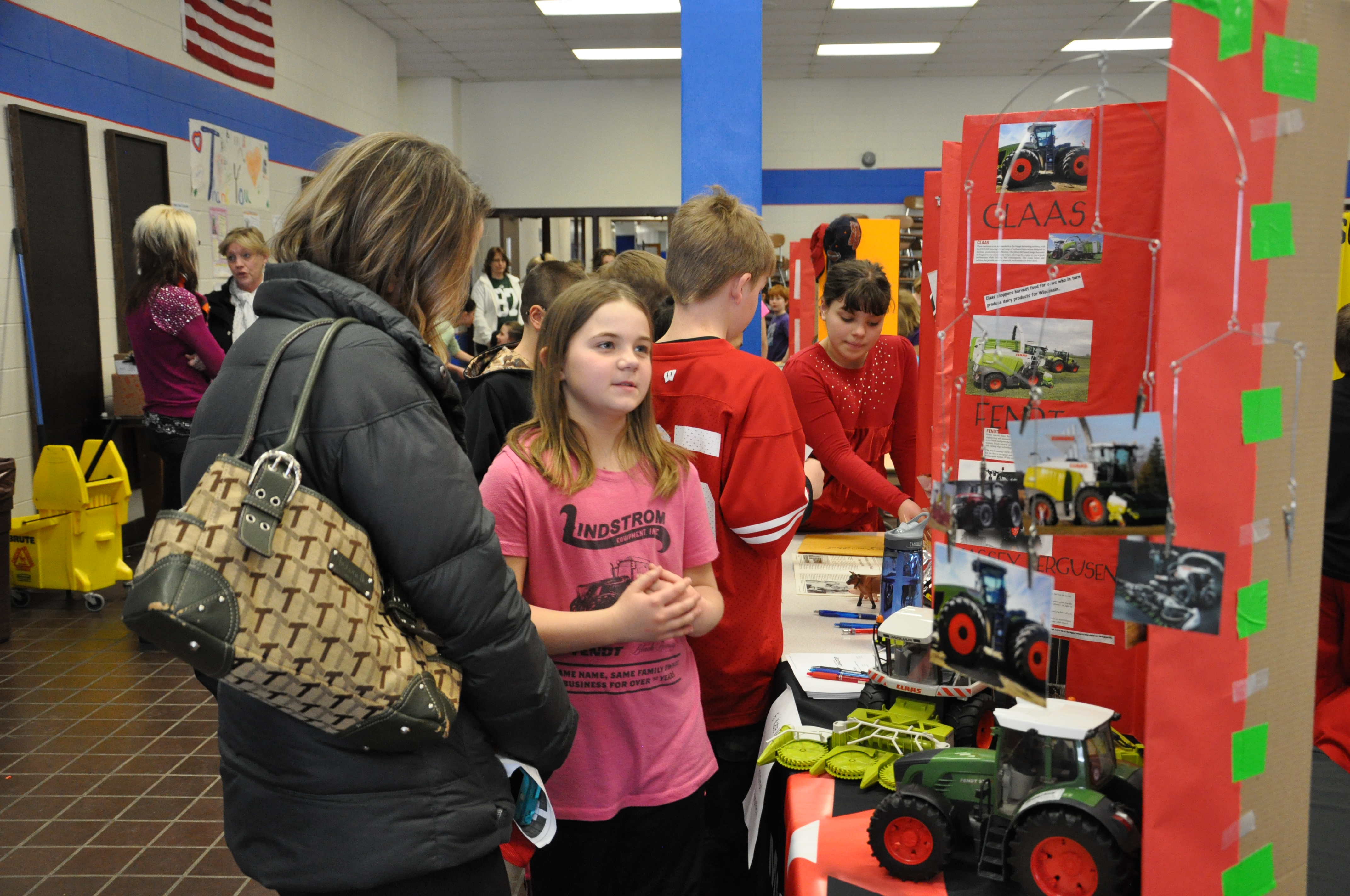 Mondovi Fourth Grade Heritage Fair GMD Media Inc.