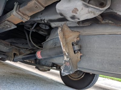 1994 Suburban C1500 Broken shock mount | GMT400 - The Ultimate 88-98 GM