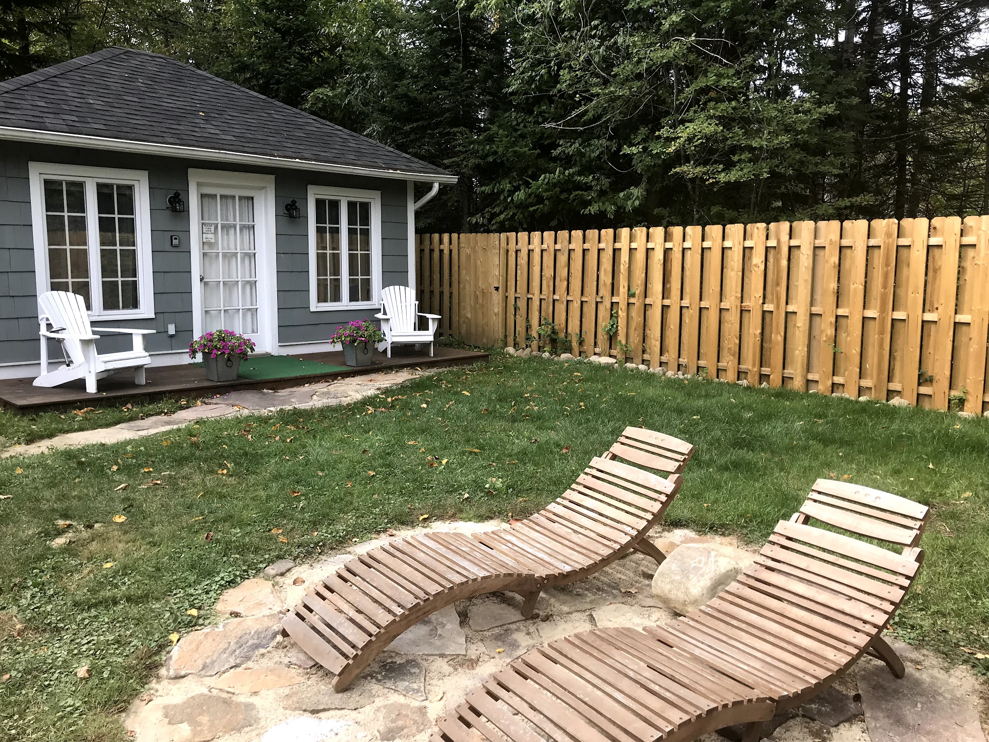 Let's build a flagstone patio! - GO-Cottage