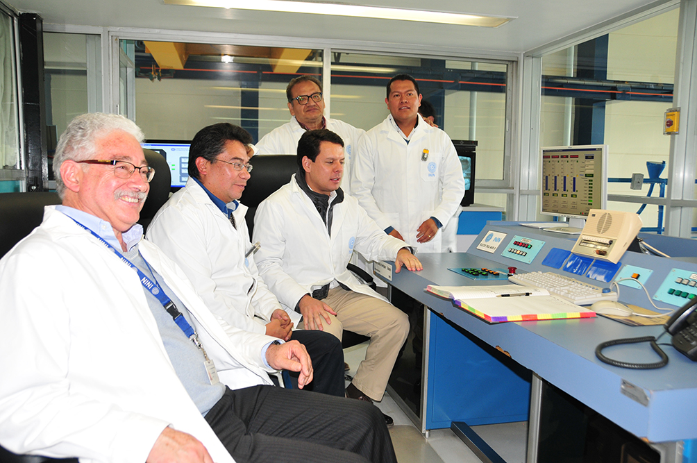 Visita de la Comisión Federal de Electricidad (CFE) Instituto