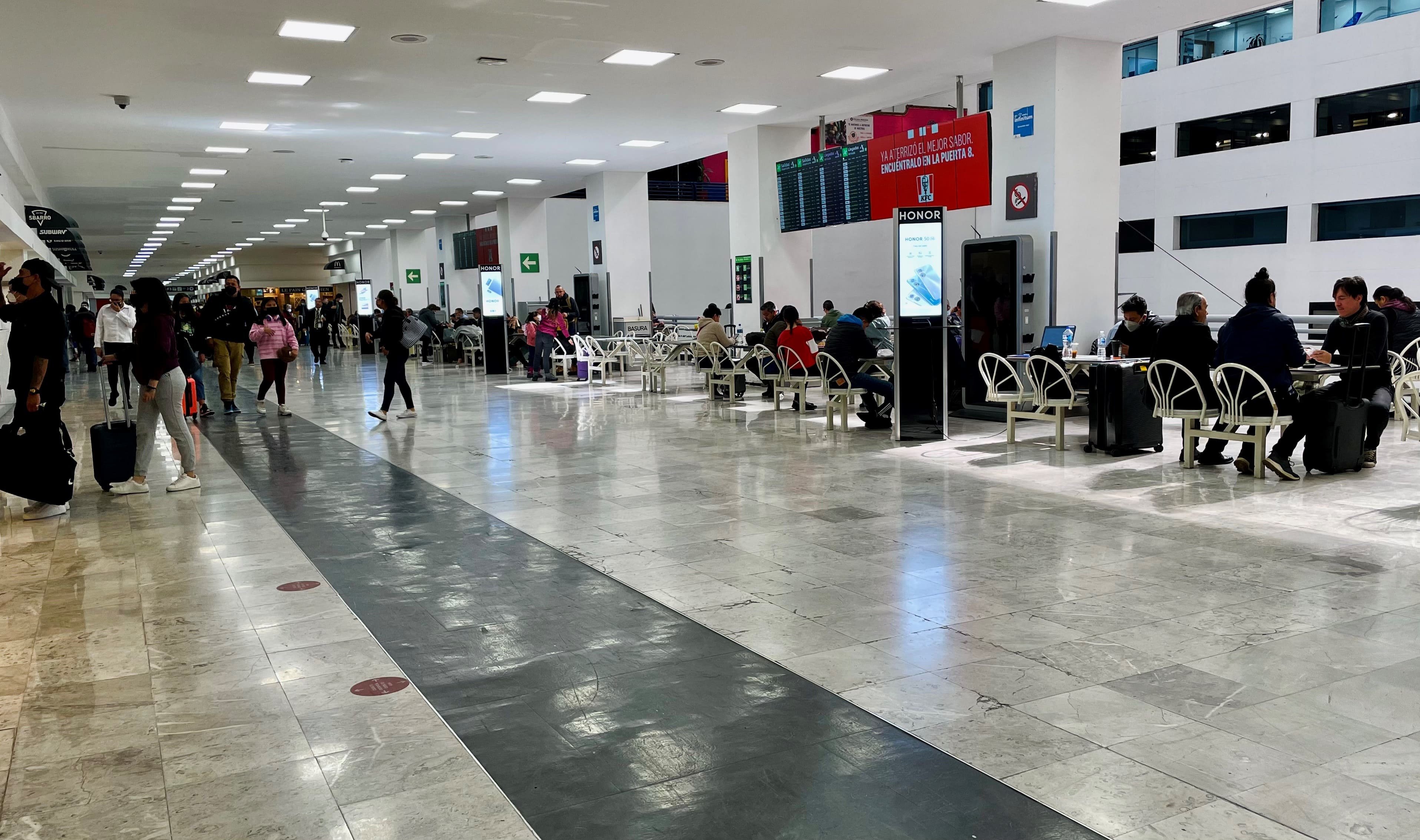 Terminal 1 / Aeropuerto Internacional Benito Juárez Ciudad de México