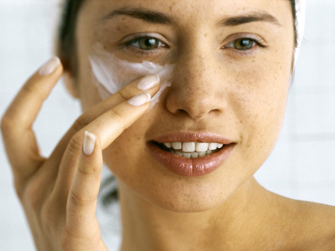 What Does Eye Cream Do/Importance And Benefits Of Eye Cream