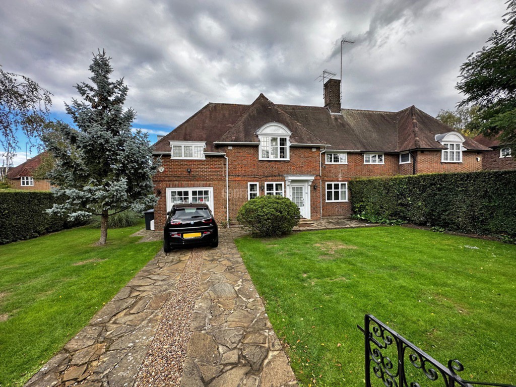 Wildwood Road, Hampstead Garden Suburb, 4 bedroom, SemiDetached