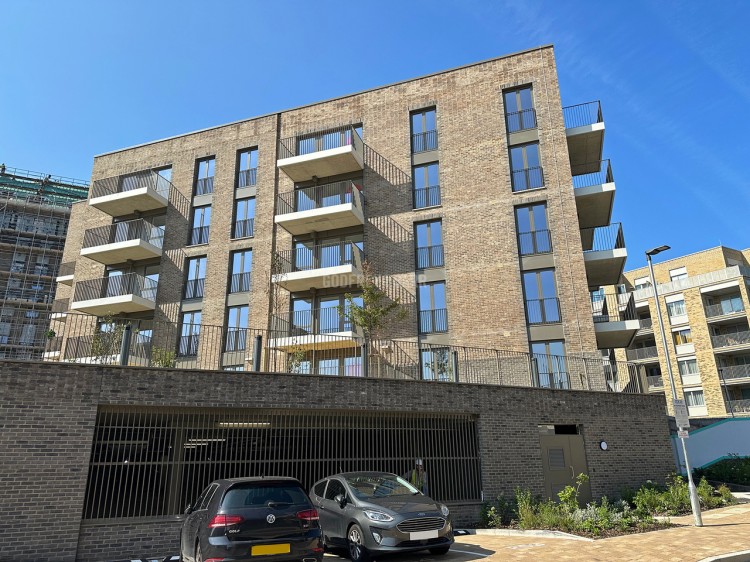 Ridgeway Views BRAND NEW 1 AND 2 BEDROOMS AVAILABLE NOW, Mill Hill
