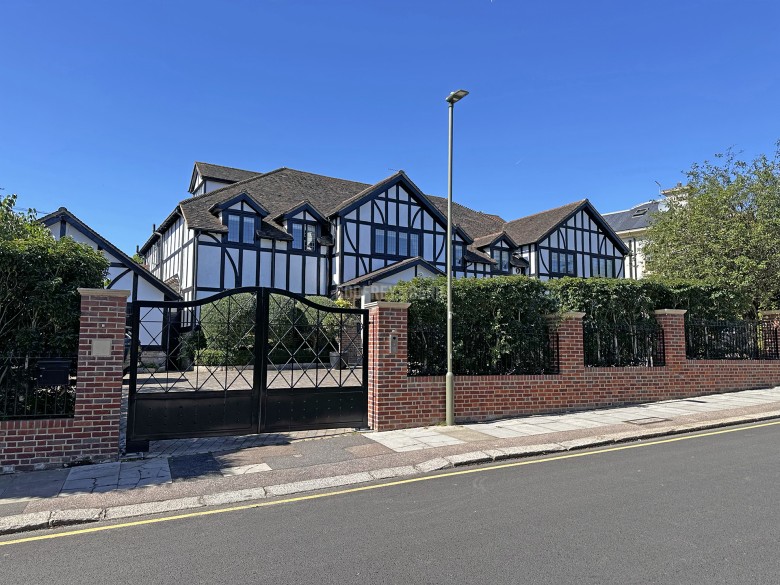 Godfrey & Barr Estate Agents North West London Residential Estate Agents