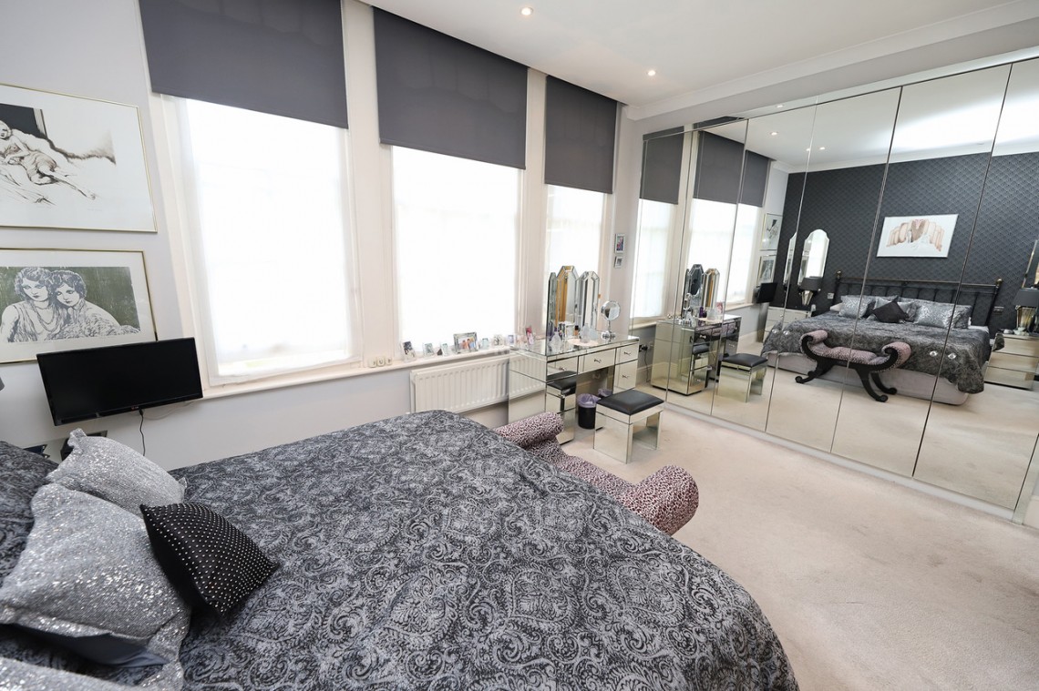 St Vincents Lane, Mill Hill Village, 3 bedroom, Apartment