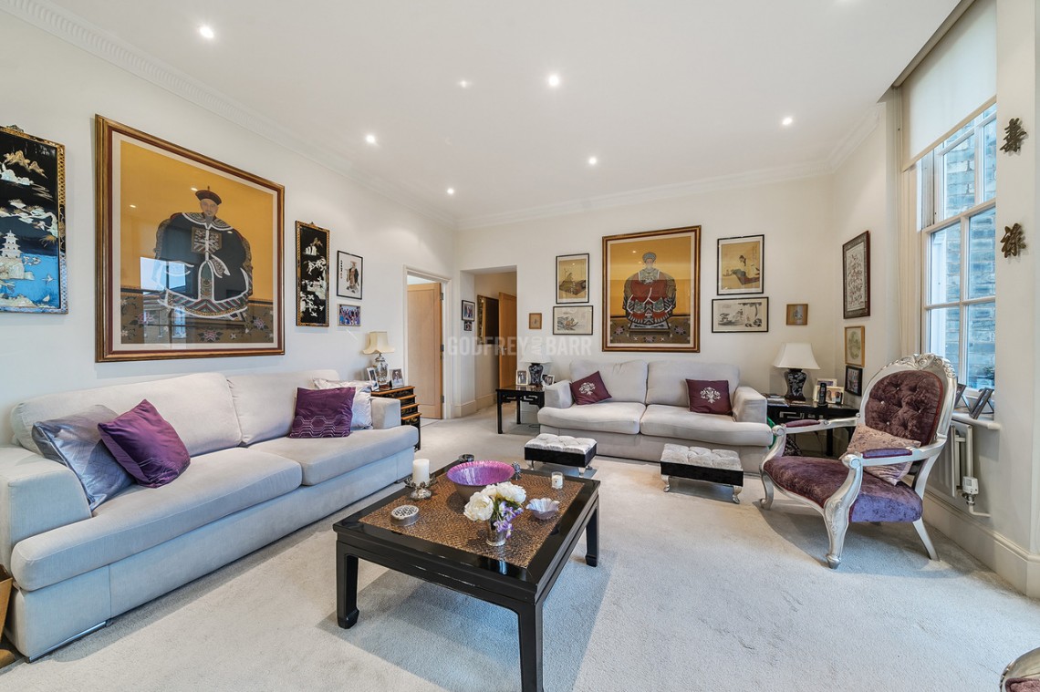 St Vincents Lane, Mill Hill Village, 3 bedroom, Apartment