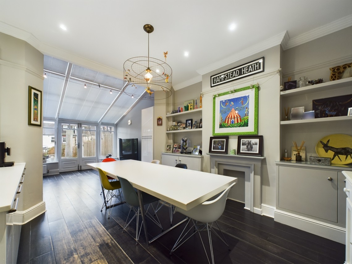 Queens Avenue, Finchley, 4 bedroom, SemiDetached