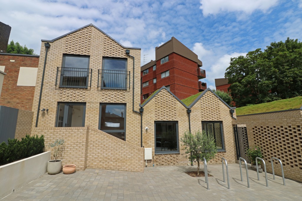 ALL SOLD SPENCER COURTYARD, FINHCLEY N3, Godfrey and Barr