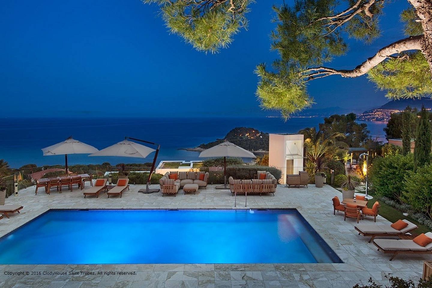 These Ridiculously Expensive Airbnb's Redefine Vacation Goals... God
