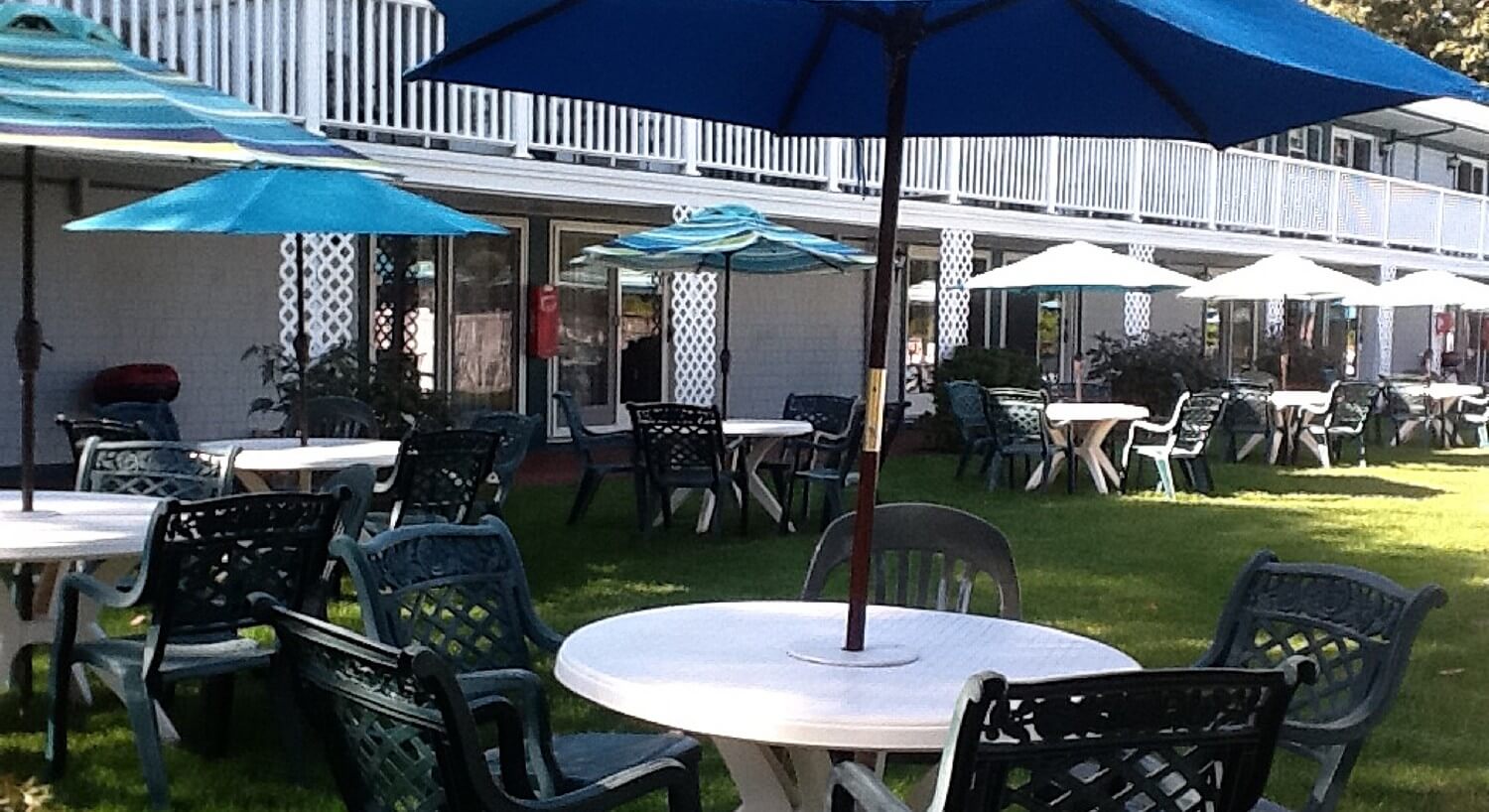 See Photos of Green Harbor Waterfront Lodging in Falmouth Massachusetts