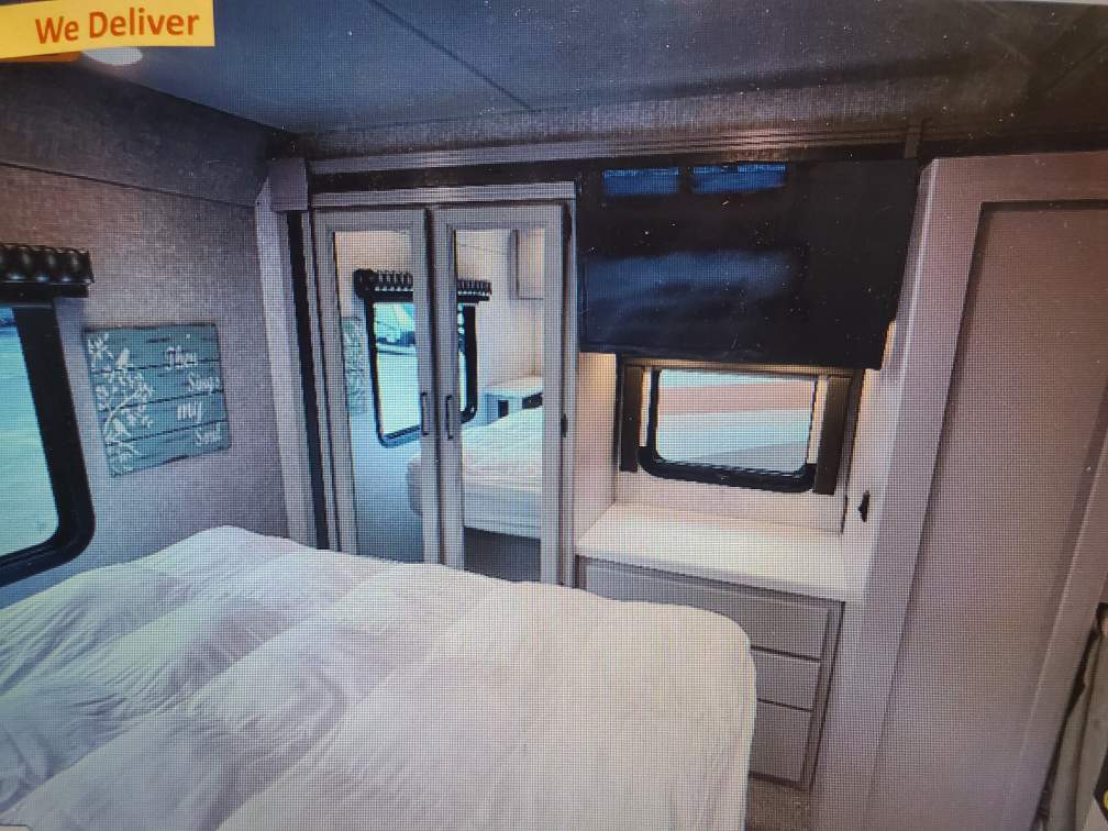 32′ Thor Quantum Class C for Rent Phoenix Going Places RV Rentals