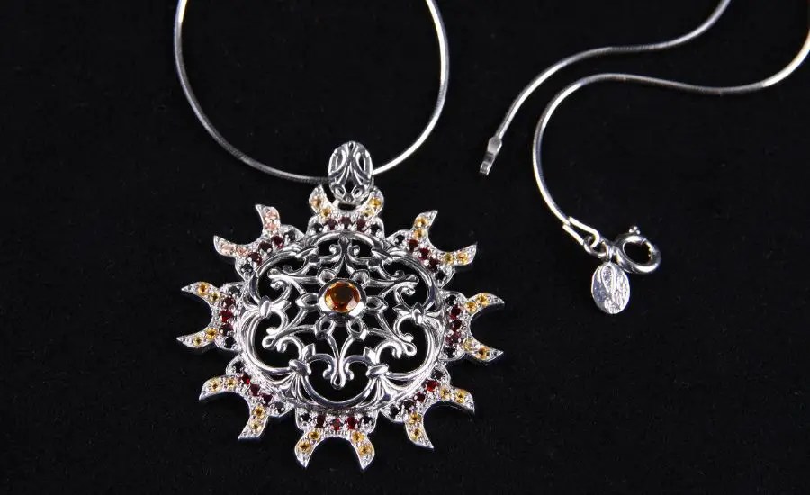 Is White Gold Best Guide & Helpful Review