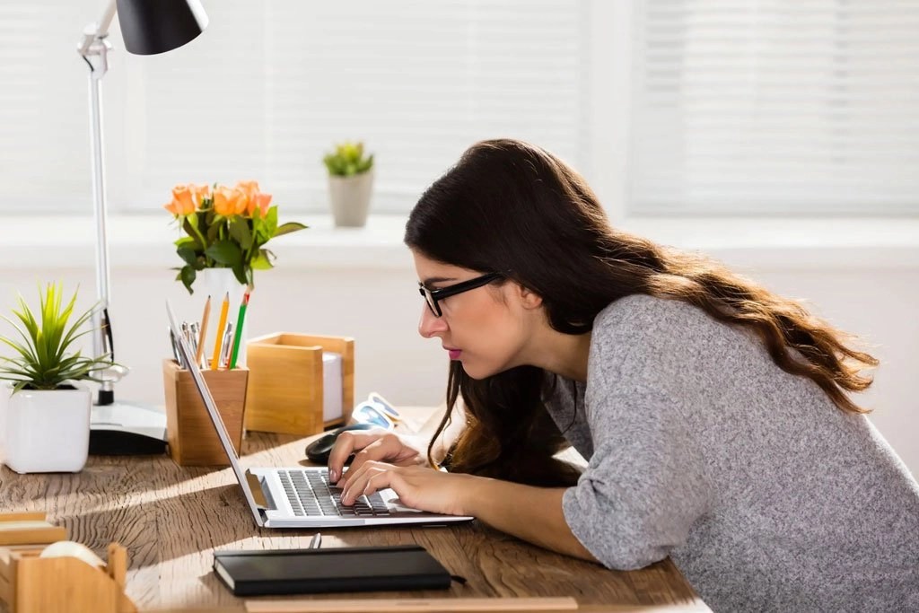 Ergonomic Setup For A Laptop Goldtouch
