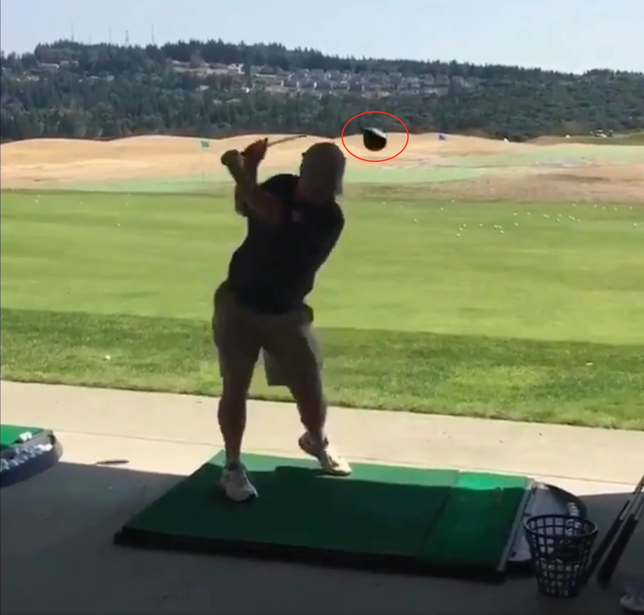 This golfer's very strange golf swing is actually quite good