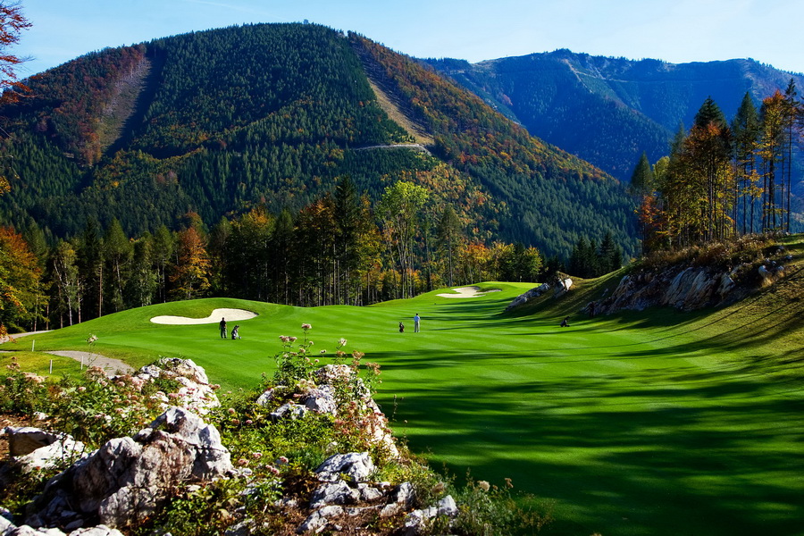 GolfDigest.cz » HŘIŠTĚ Nový golfový resort Red Oak Golf Club