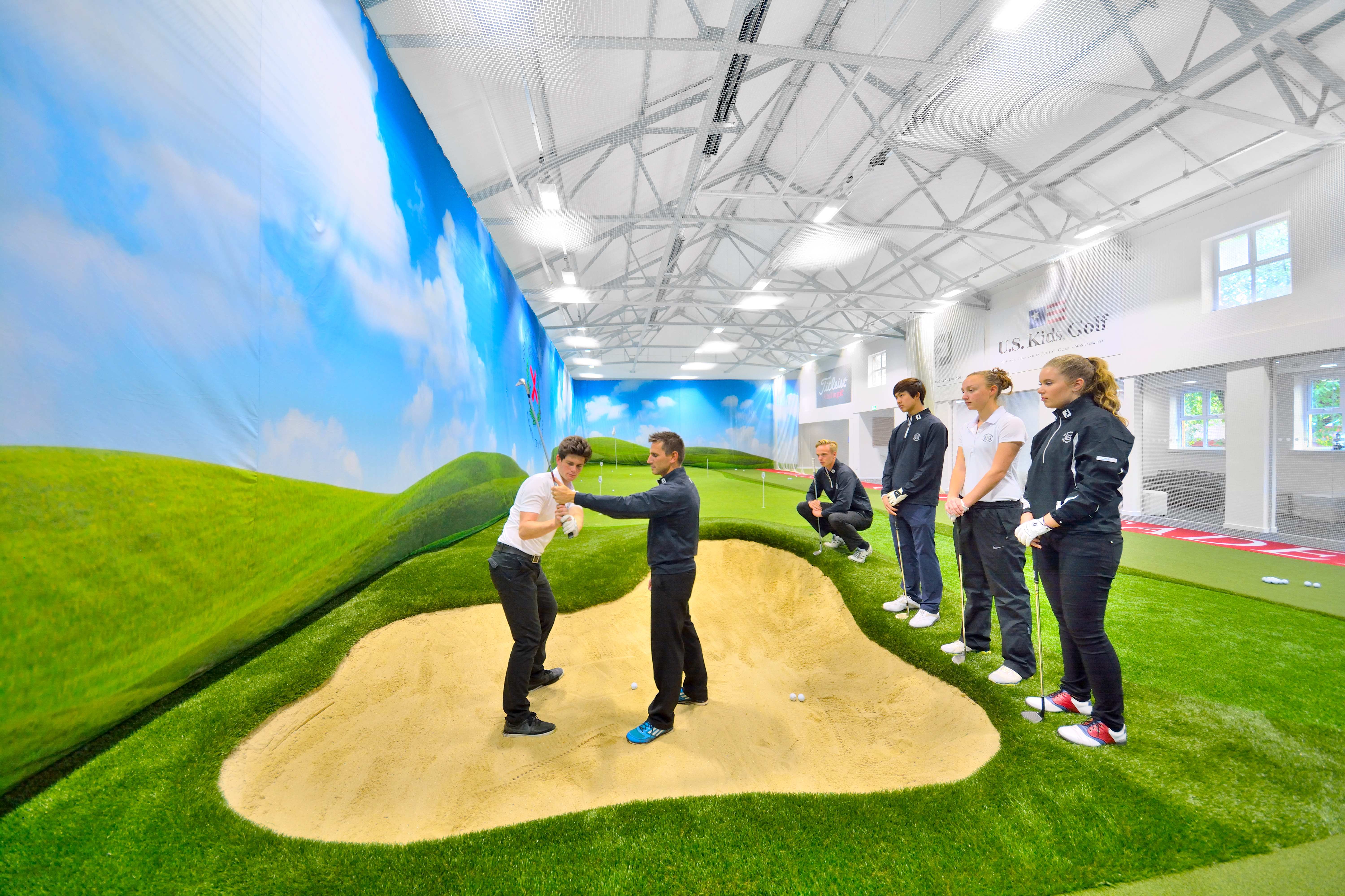 Seven PGA pros first to achieve level 4 certificate Golf Retailing