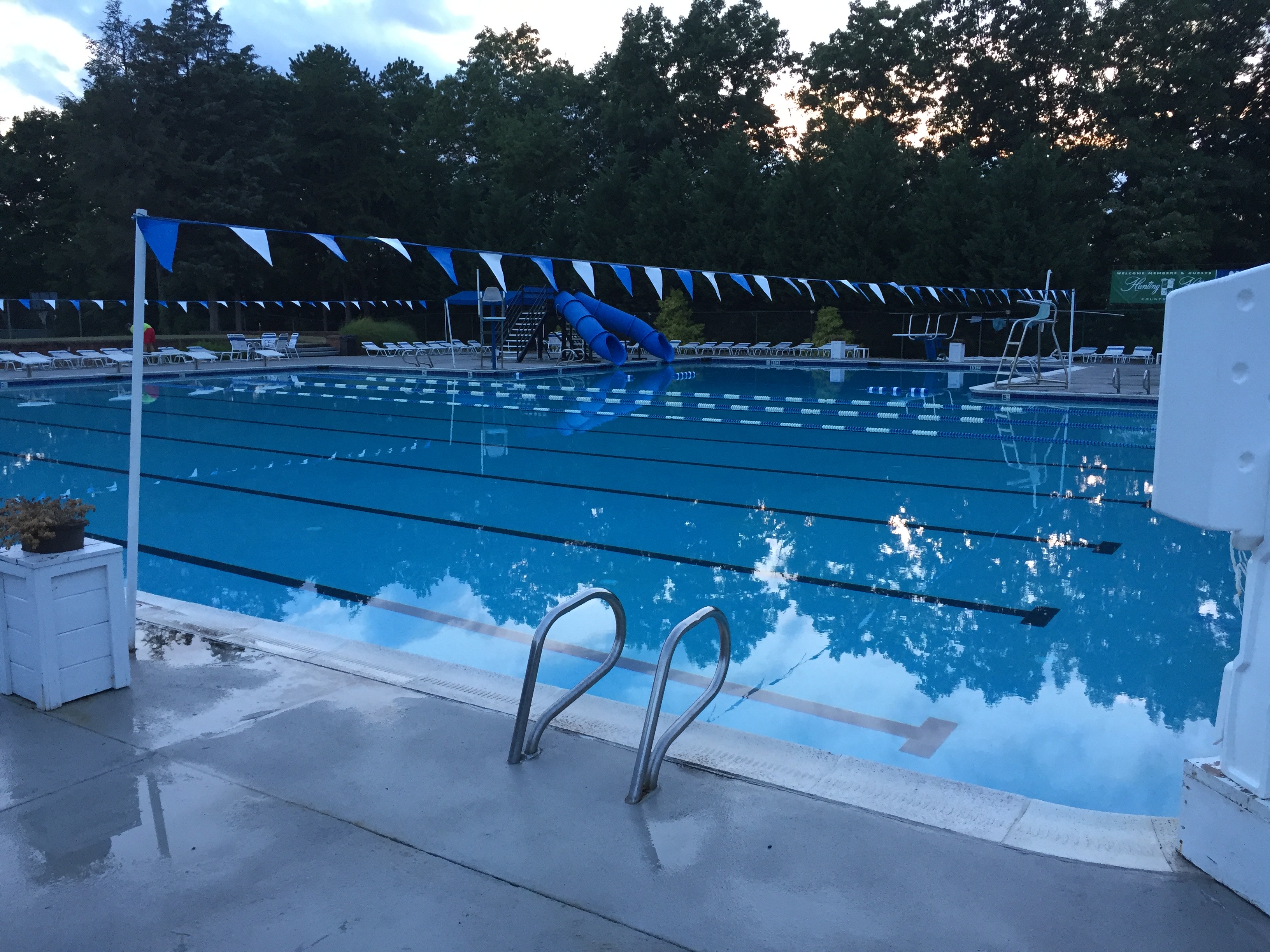 Hunting Hills Country Club Swim Team Facilities