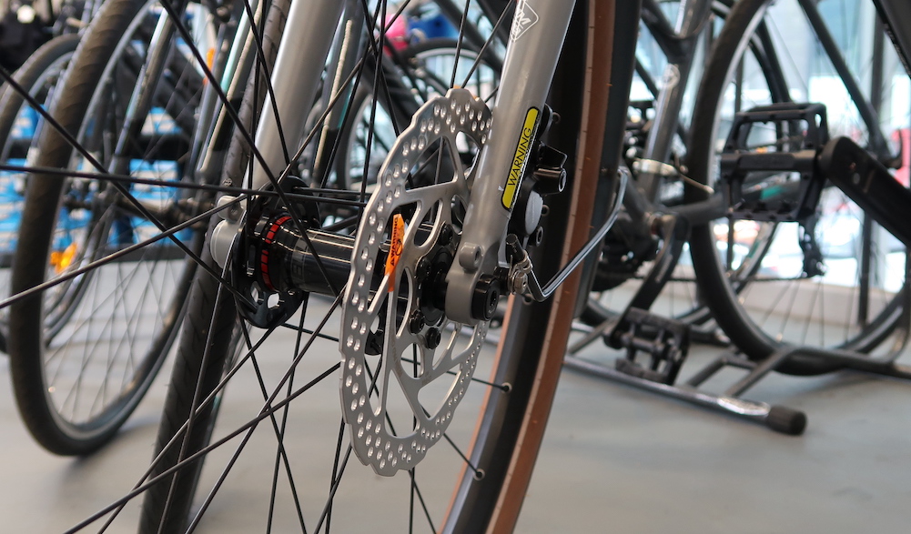 Rim brakes or disc brakes what’s the difference? Good Cycles