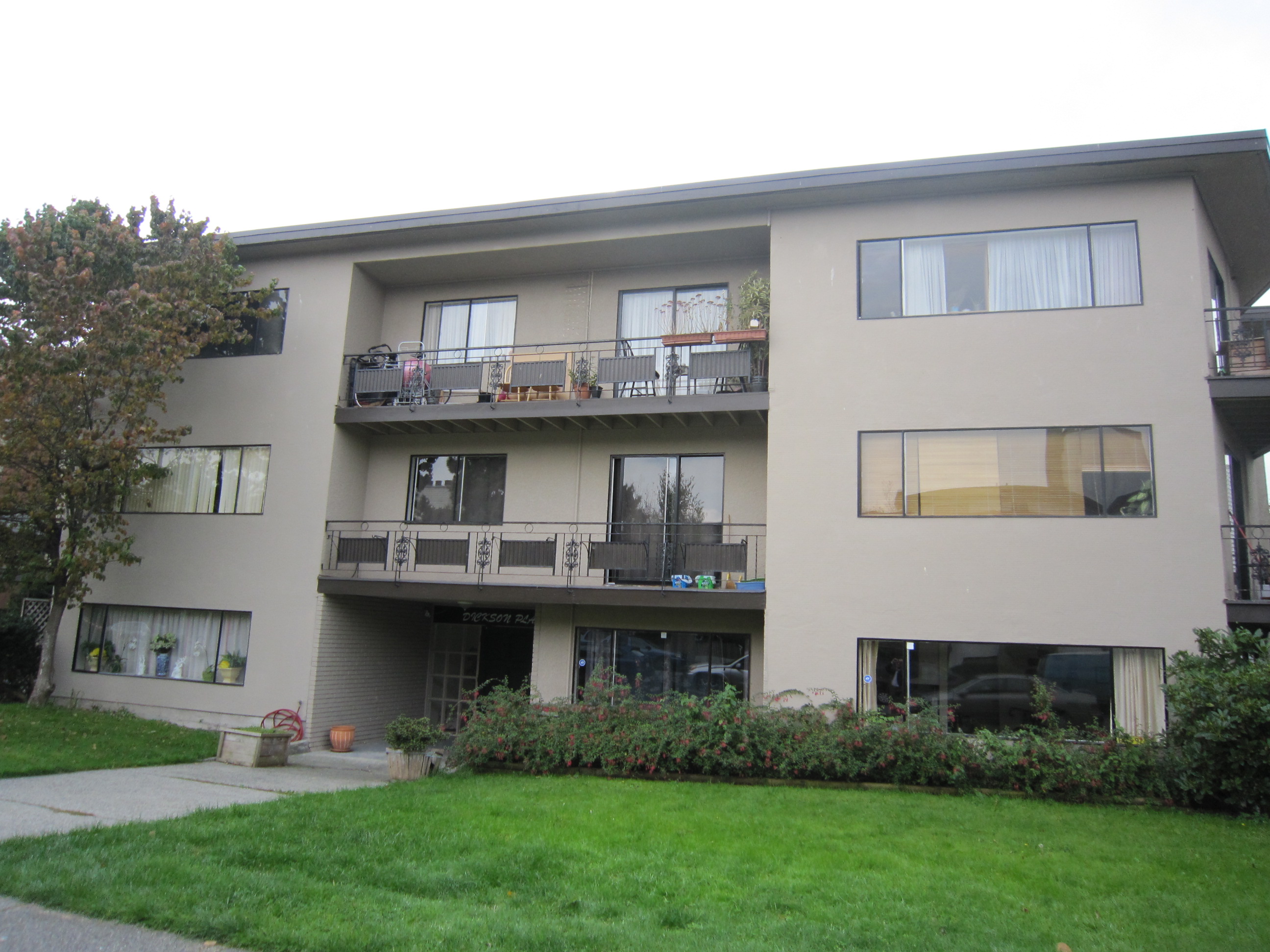 Dickson Place 242 East 14th Avenue, Vancouver Goodman Commercial Inc.