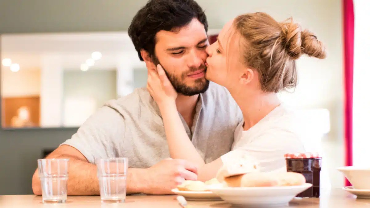 Does Honey Make You Last Longer In Bed?