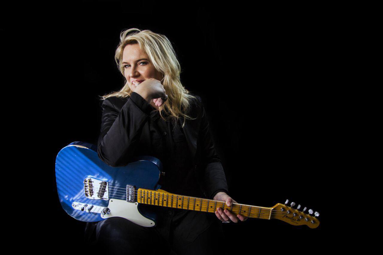 Watch Karen Zoid's beautiful tribute to Linkin Park