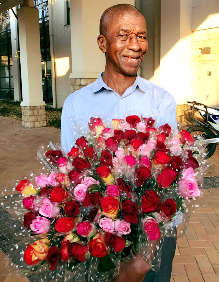 A Joburg woman is sharing beautiful stories of love all inspired by the