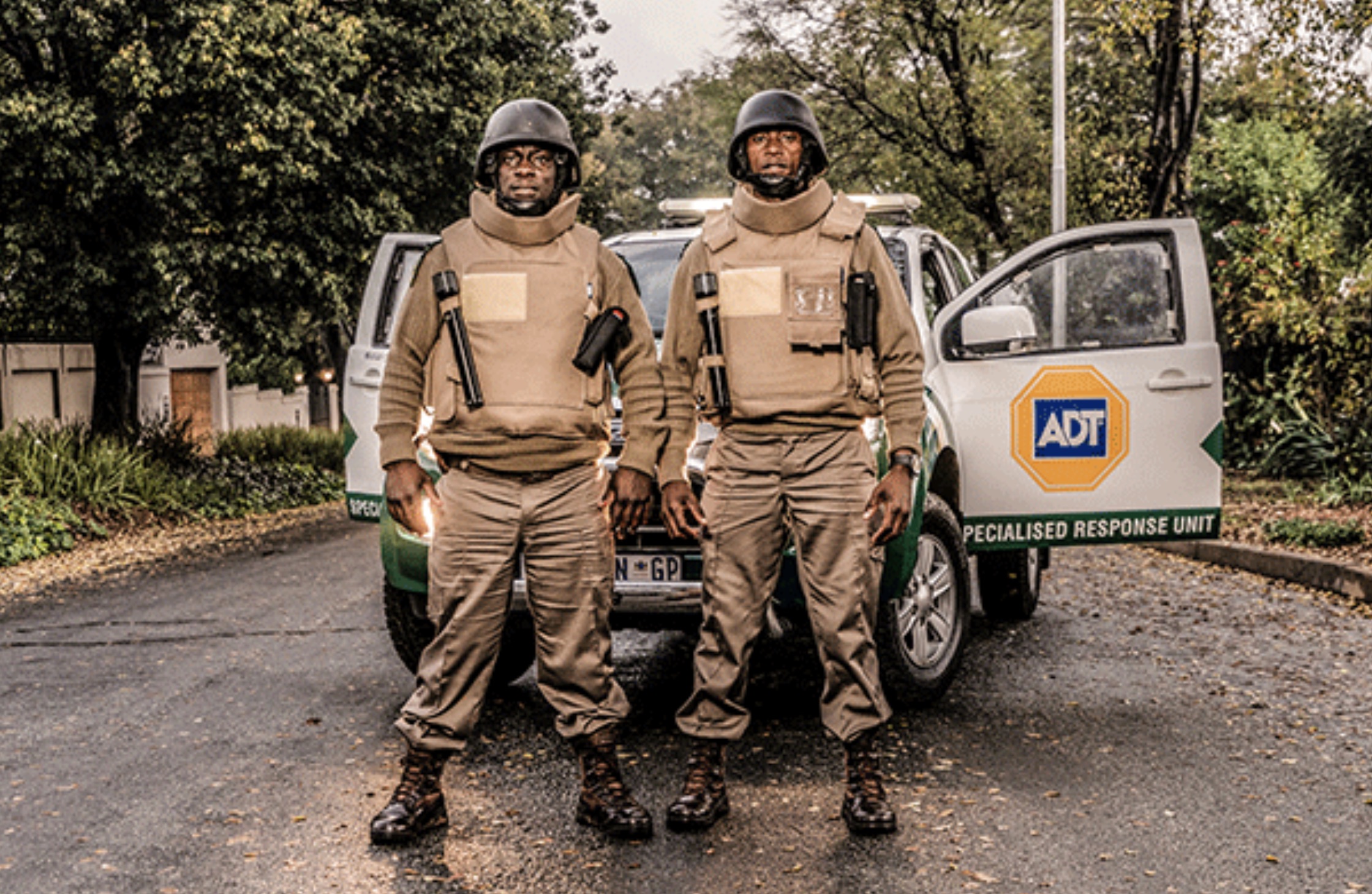 Security Guard lauded for helping when a woman's son stopped breathing!