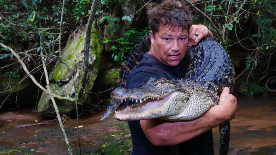 Dingo Dinkelman Raises Hundreds of Thousands For Good!