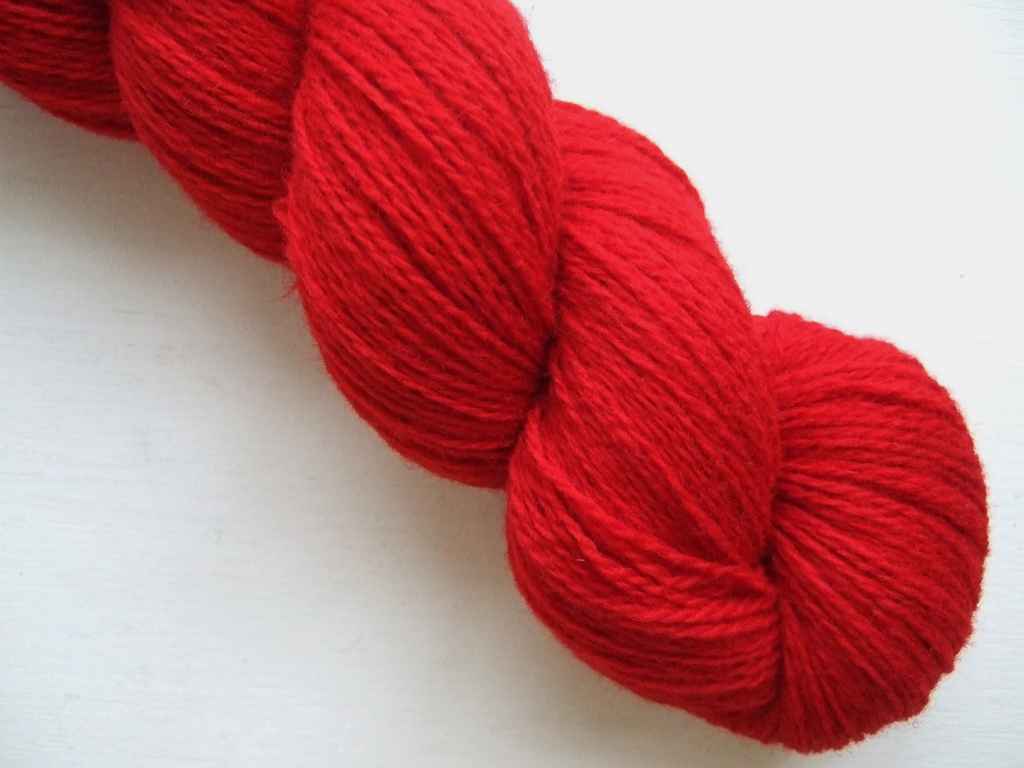 WOOL YARN FOR SALE Wool yarn (solid colours)
