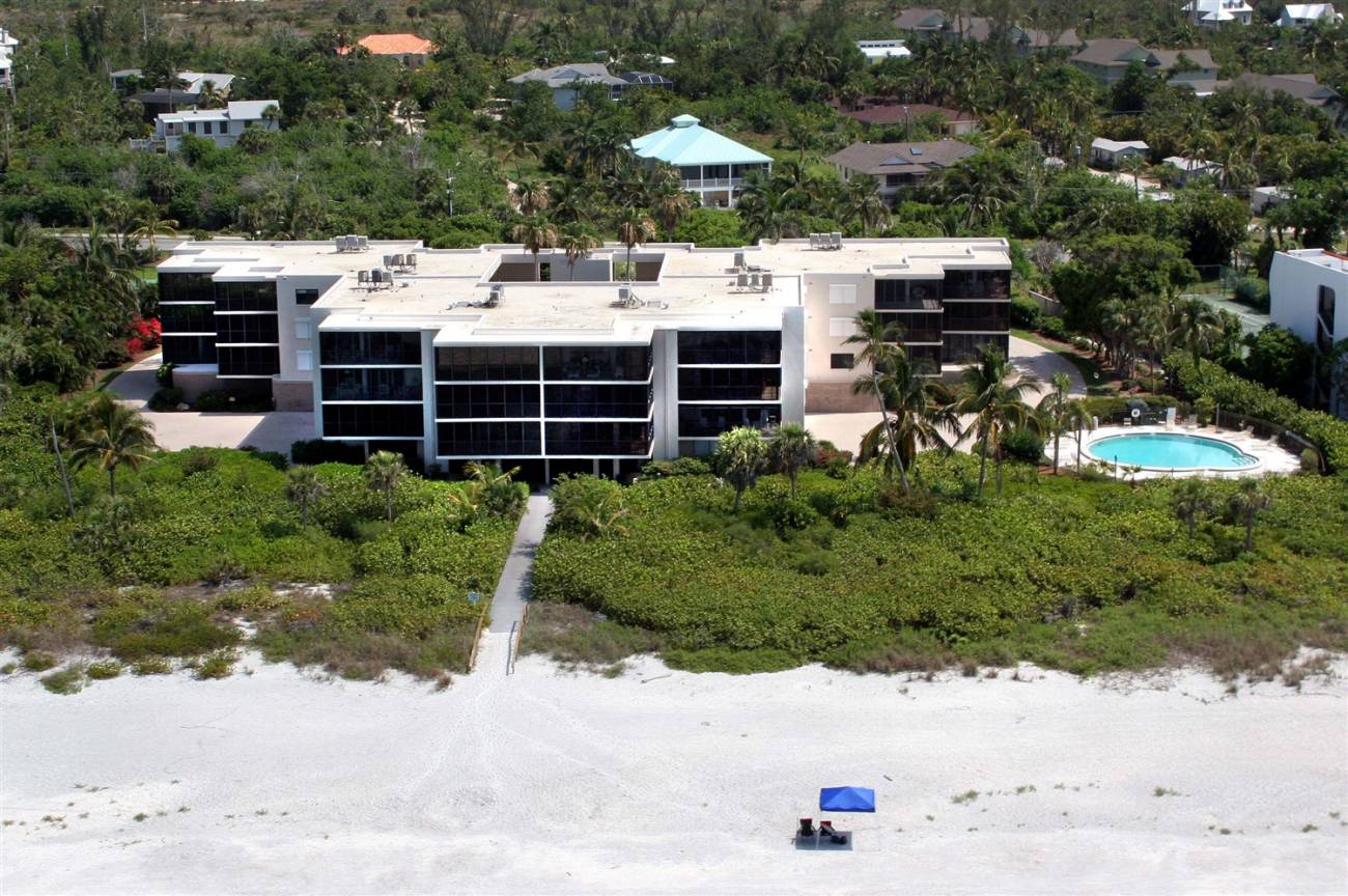 Atrium Vacation Condo Rentals