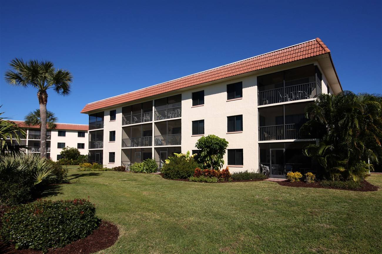 Sandalfoot Condominiums Vacation Condo Rentals Sanibel Island