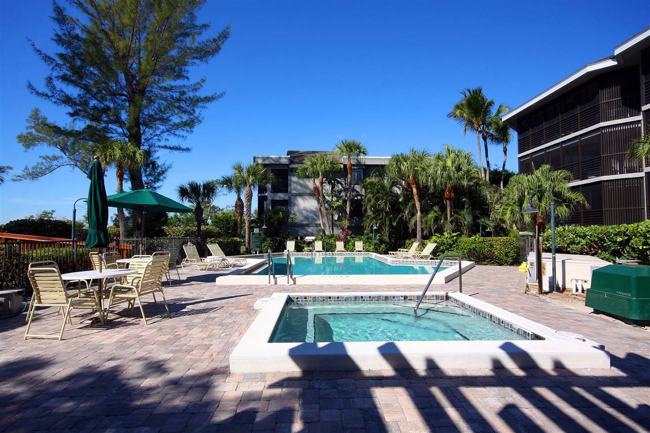 Pine Cove Vacation Condo Rentals Sanibel Island, Florida Rentals